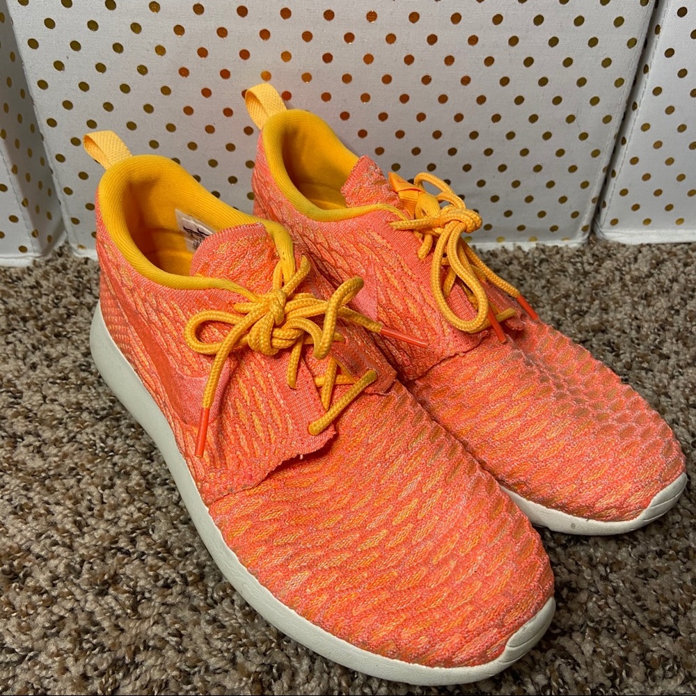 Nike Roshe neon coral knit tennis shoes